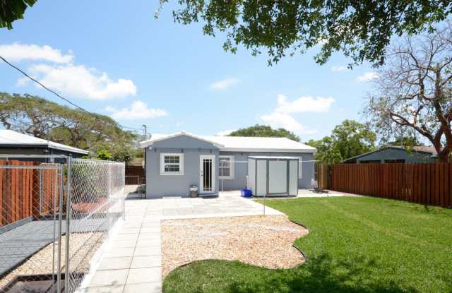 READY FOR A NEW TENANT - EXCELLENT PRIVATE PROPERTY IN SOUTH MIDDLE RIVER photos photos