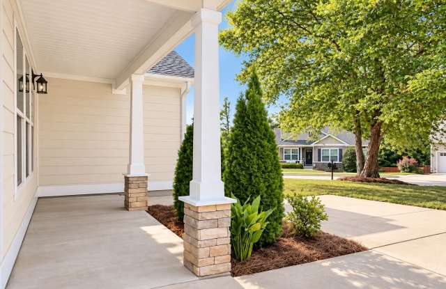 2395 Waterstone Cir Gallery 1