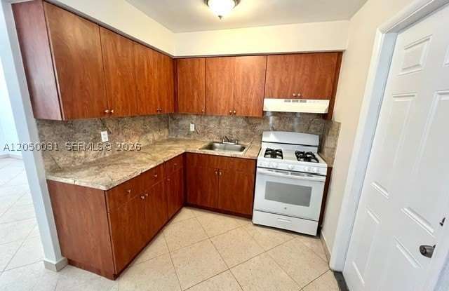696 NE 85th St photos photos