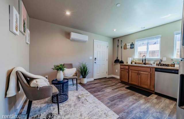 2408 Quaker St - 2408 Quaker Street, Myrtletown, CA 95501