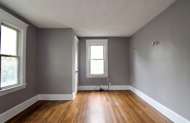 145 Yale Street Gallery 1
