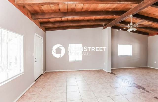838 East 35th Street Gallery 3