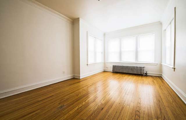 1738 W 77th St Gallery 2