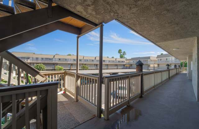 333 E Surfside Dr Gallery 4