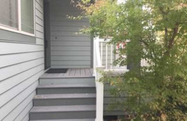 1260 Southwest Tanner Court #2 - 1 Gallery 3