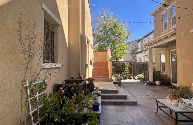 2534 Basswood Drive Gallery 2