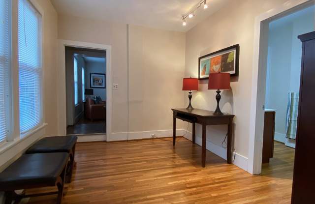 1031 Memorial Avenue Gallery 2