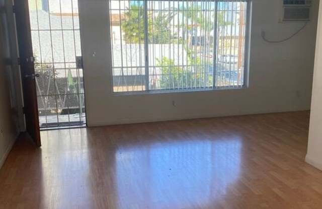 1413 N Kenmore Ave unit: 4 photos photos