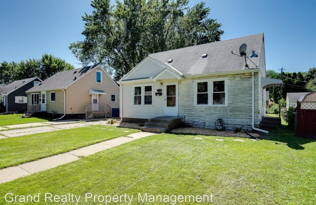 1165 Flandrau St - 1165 Flandrau Street, St. Paul, MN 55106