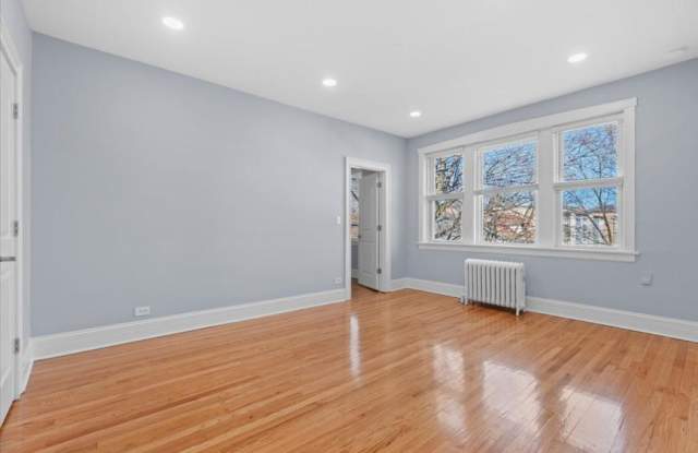 4139 West leland Gallery 1