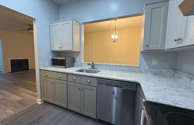 606 MOONGLOW Road unit: 103 Gallery 2
