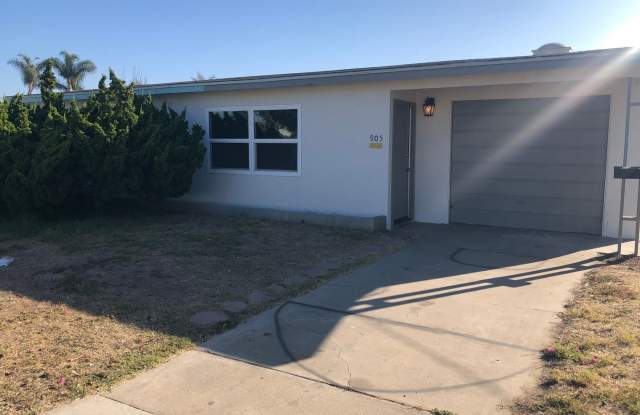 Live 3 Blocks Away From The Ocean!! photos photos