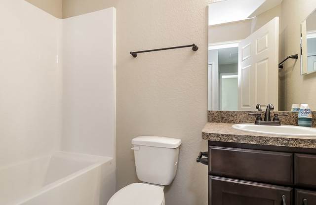 3253 SE 143rd Ln, Summer field, FL 34491 Gallery 3