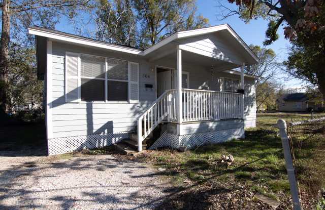 806 12th Street - 806 12th Street, Orange, TX 77630
