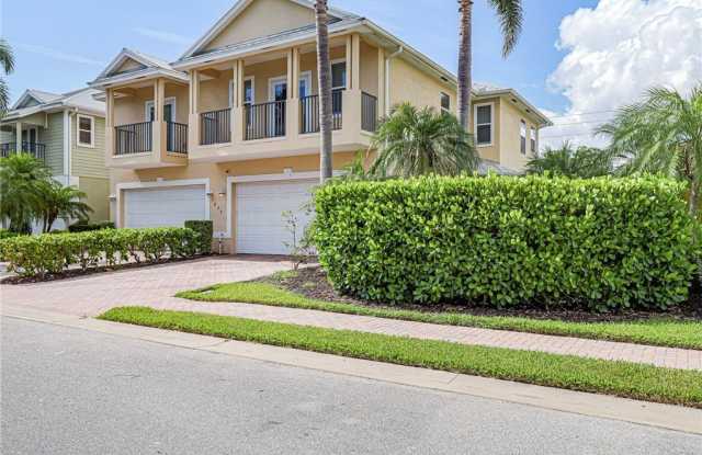 1825 Bridgepointe Circle unit: 16 photos photos