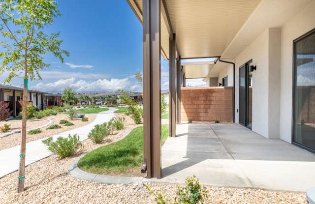 2823 East Snowberry Drive Gallery 4