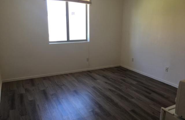 2739 E Windsor Avenue Unit A Gallery 2