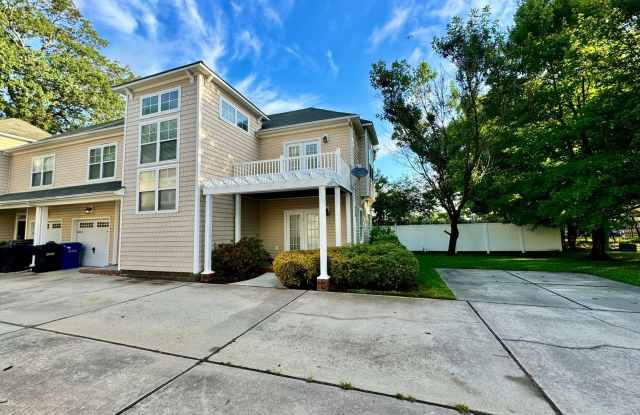 MAXEY MANOR photos photos MAXEY MANOR photos photos