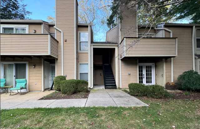 Lovely 2 BR/1 BA Condo in Columbia! - 11540 Little Patuxent Parkway, Columbia, MD 21044