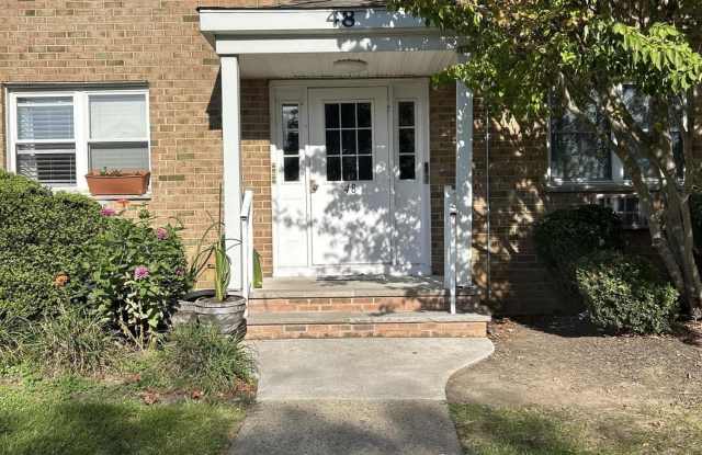 48 Manchester Court unit: F photos photos