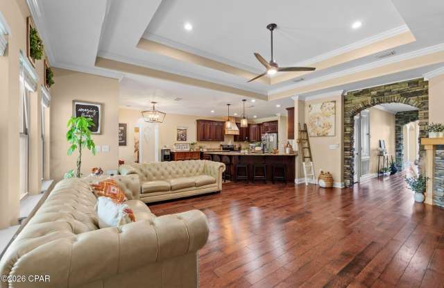 4904 Christy Lane Gallery 2
