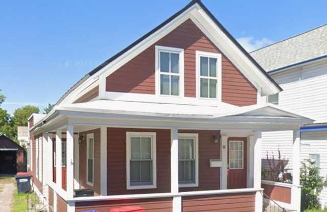 4 Bedroom Stand Alone House, 88 North St in Burlington photos photos