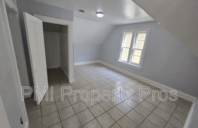 2626 N 24th St - 2626 North 24th Street, Milwaukee, WI 53206