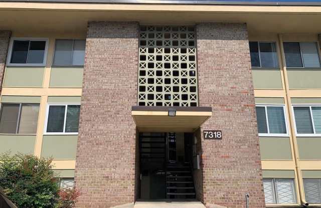 7318 DONNELL Place Gallery 1