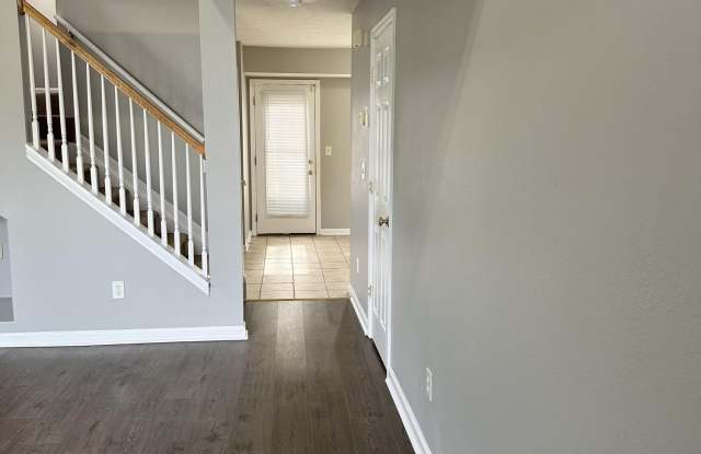 212 White Oak Trace Gallery 4