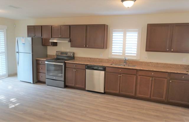 490 Augustine Ct Gallery 2