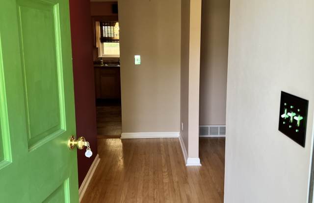 9310 Habersham Drive Gallery 2