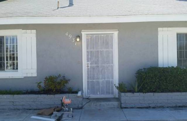 Spacious 2 bedroom with bonus room/office unit close to OB Park! photos photos