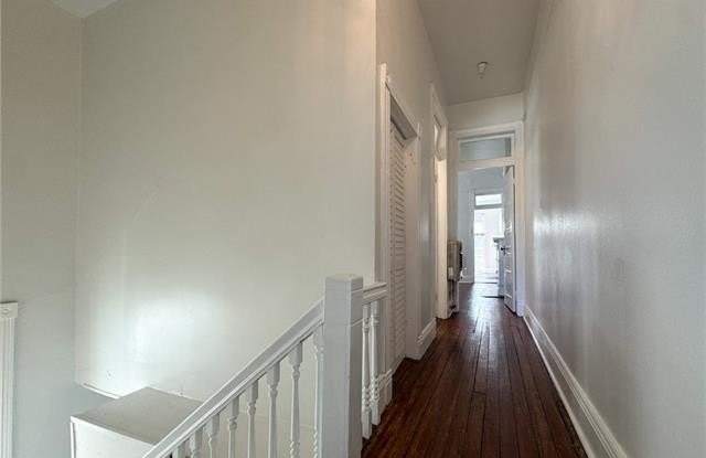 4425 LAUREL Street Gallery 3
