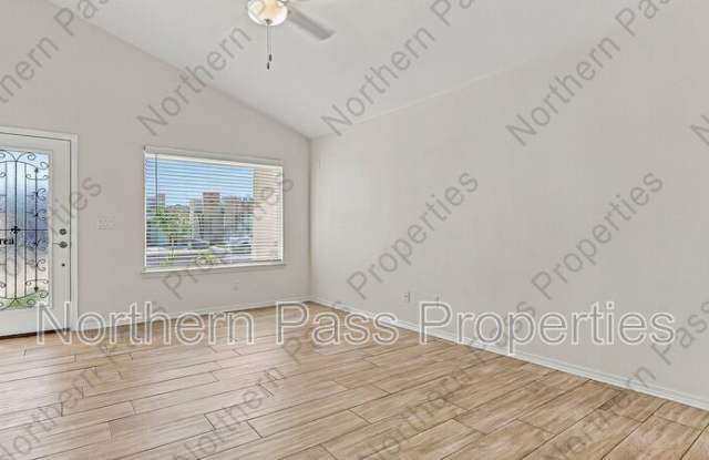 15153 Composition Gallery 4