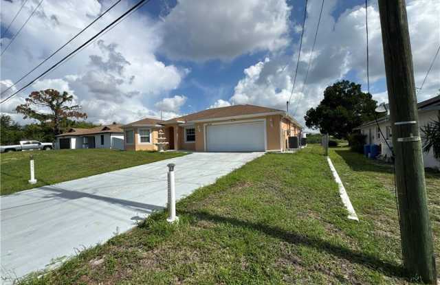 4914 7th Street W Gallery 2