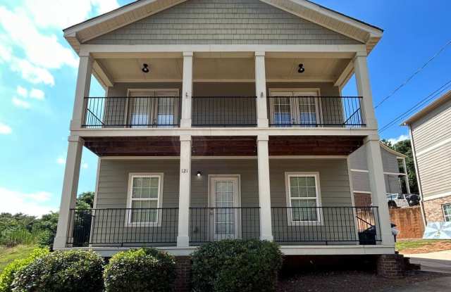 PRE-LEASING FOR AUGUST 2026! photos photos