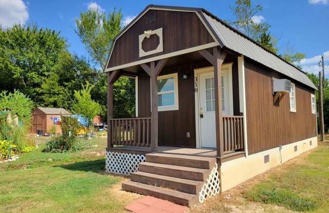Cute Tiny Home near Cedar Creek Lake (Furnished or Unfurnished) photos photos