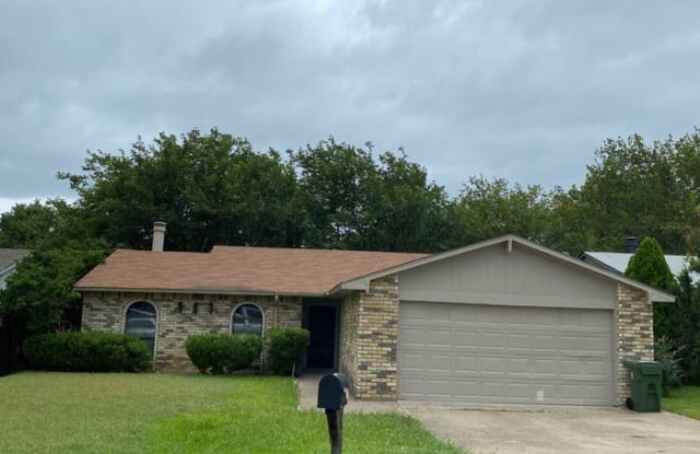 2017 Newbury Drive - 2017 Newbury Drive, Arlington, TX 76014