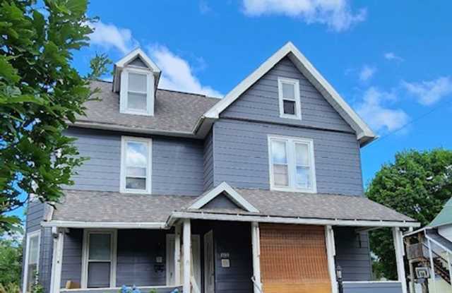 Spacious 2-Bedroom Apartment with Bonus Room – $850/month photos photos