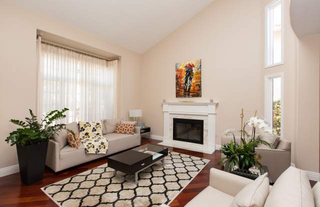 4979 Beauchamp Ct Gallery 2