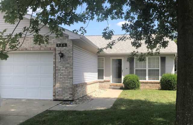 940 Evan Drive - 940 Evan Dr, O'Fallon, IL 62269