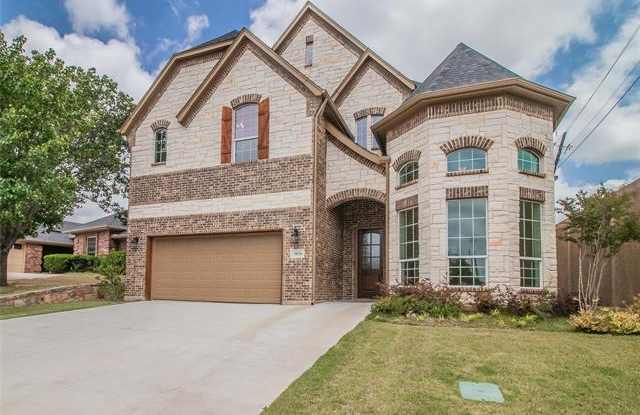3836 Innisbrook Drive N Gallery 2