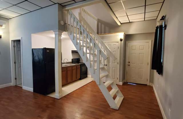 Charming Studio Apartment Gallery 3