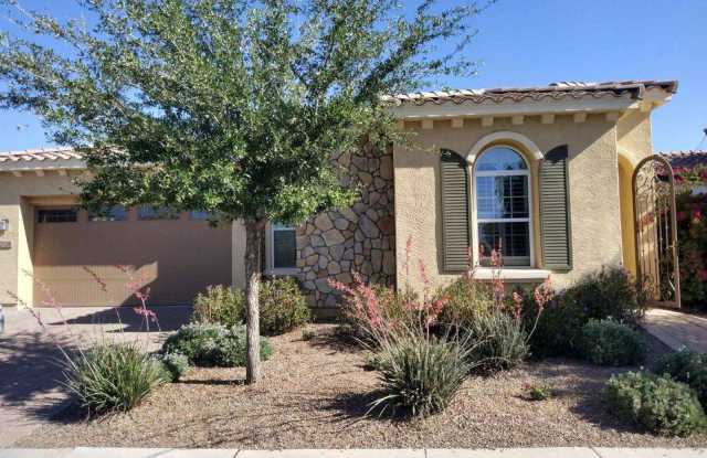 2120 East Geronimo Street photos photos