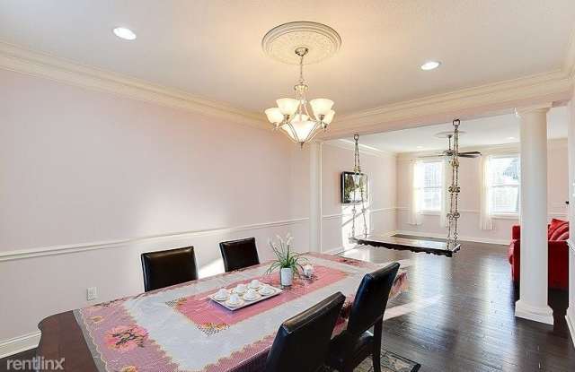 9817 Frederick Place Gallery 2