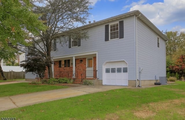 6 JOHN F GOELLNER DR - 6 John F Gollener Drive, Raritan, NJ 08869