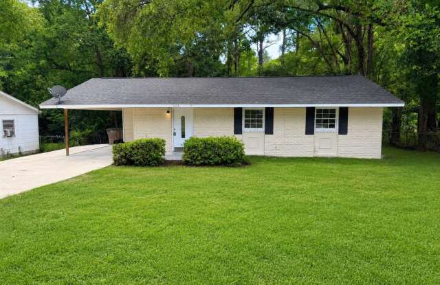 3 Bedroom Single Family House 1055 Anders in Mobile, AL 36608 photos photos
