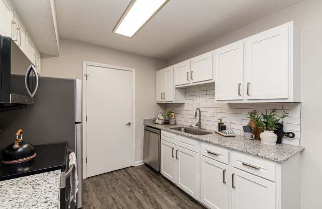 The Wesley Apartment Homes Gallery 4