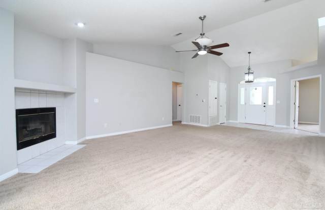 7825 Lola Cir Gallery 4