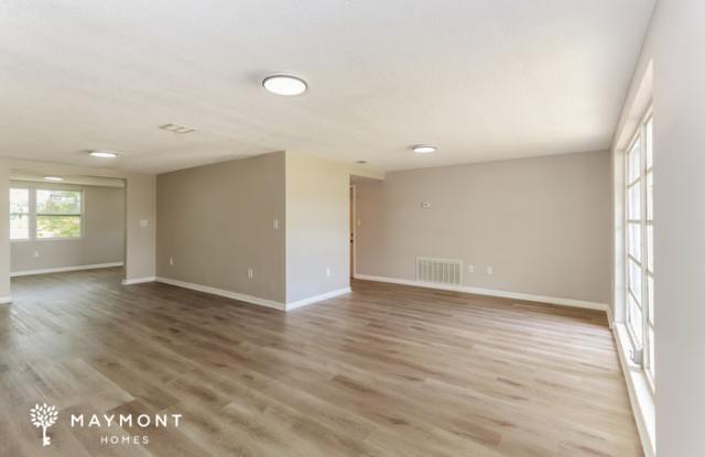5013 Meadowlark Lane Gallery 4